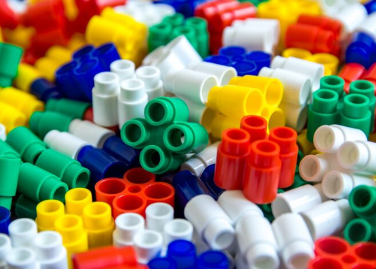 Fabricação de peças de plástico: como encontrar a melhor solução para o seu projeto industrial