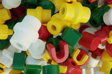 Fabricação de peças de plástico: como encontrar a melhor solução para o seu projeto industrial